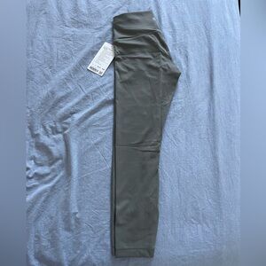 NWT lululemon Wunder Train HR Short 25”